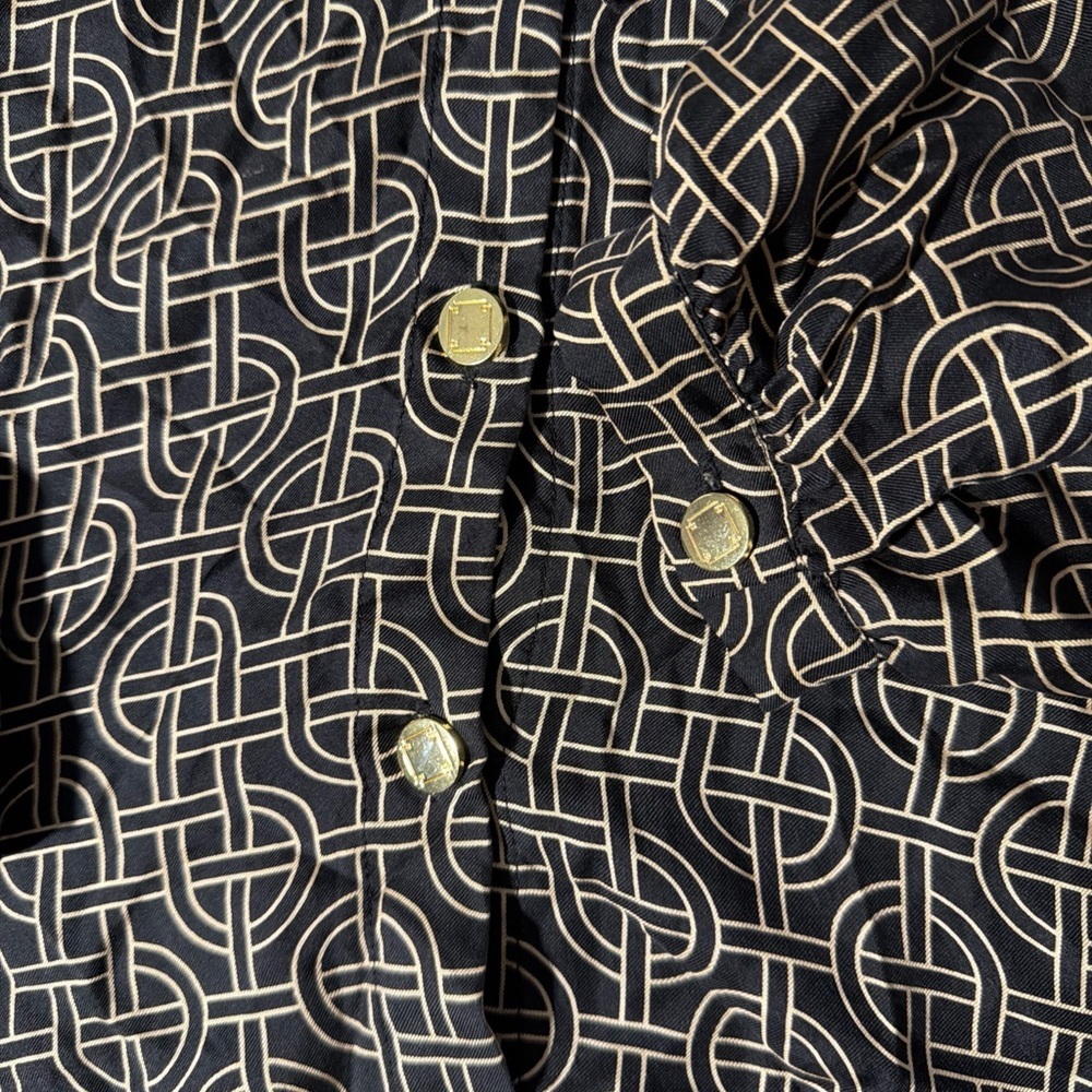 Elizabeth McKay 100% silk Geo print popover blouse, Black And Tan * Size 12* O-8 - Picture 7 of 9